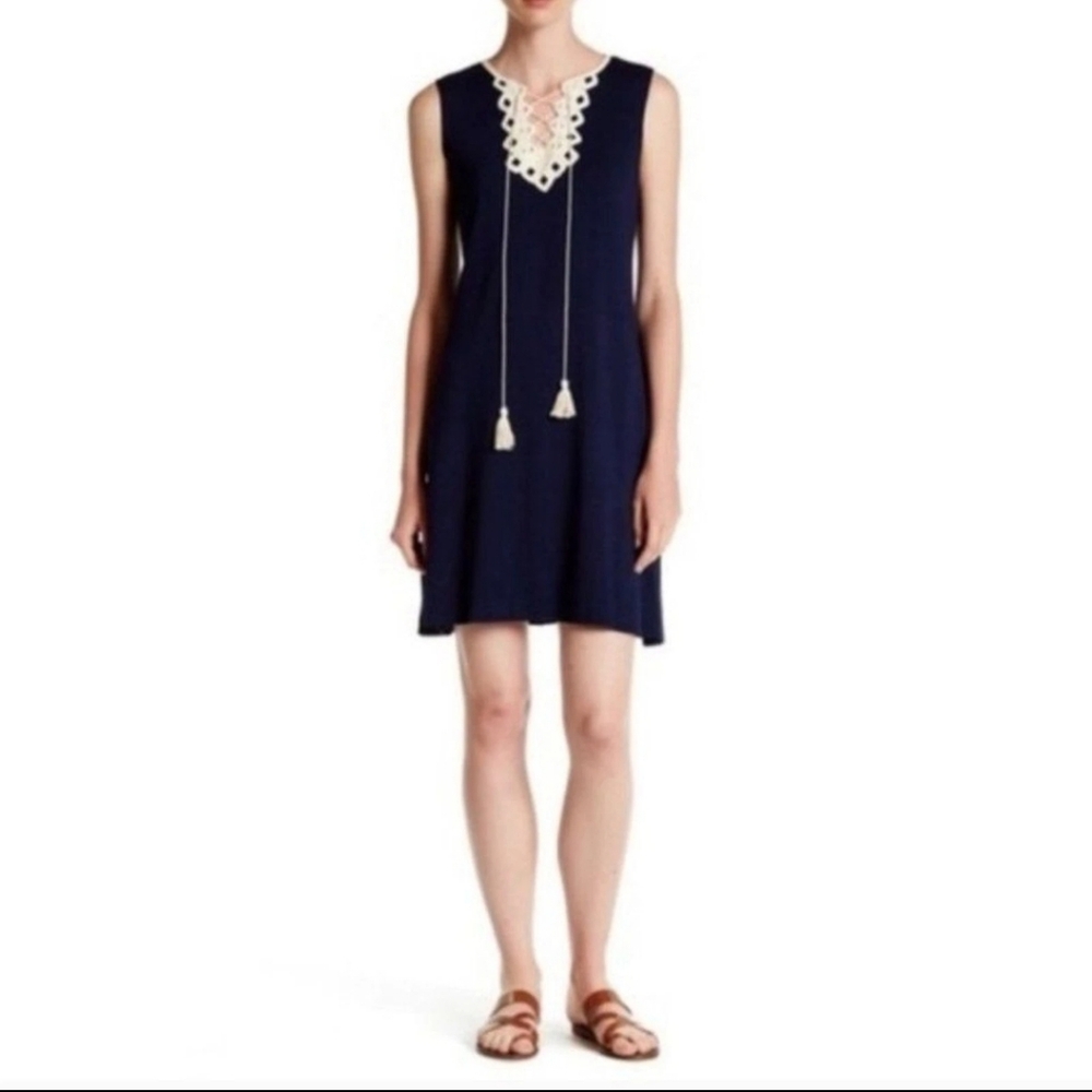 Max Studio Black Crochet Neck Sleeveless Mini Shift Dress Size Large